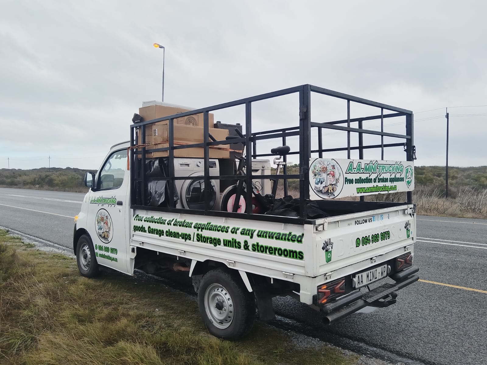 AA Mini Trucking gallery image